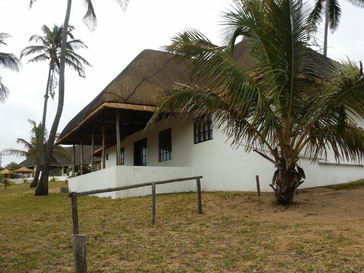 Blue Moon Beach Holiday Resort Inhambane Exterior foto