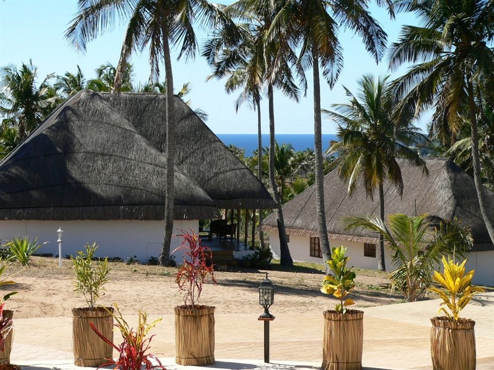 Blue Moon Beach Holiday Resort Inhambane Exterior foto