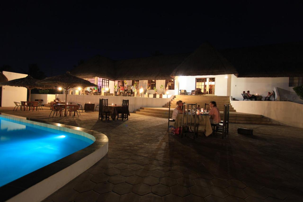 Blue Moon Beach Holiday Resort Inhambane Exterior foto